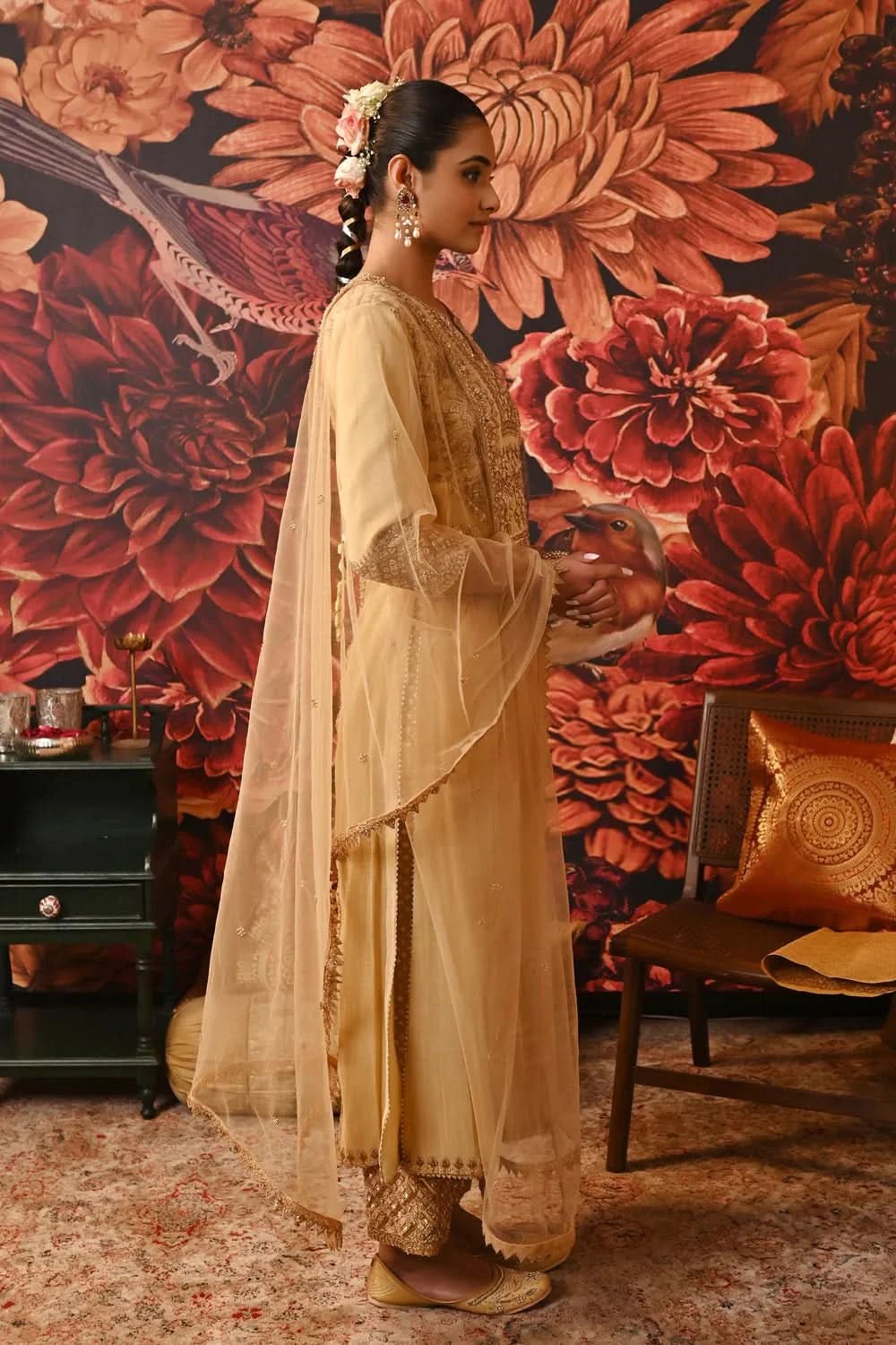 Stylish Ethnic Women Kurta Sets online