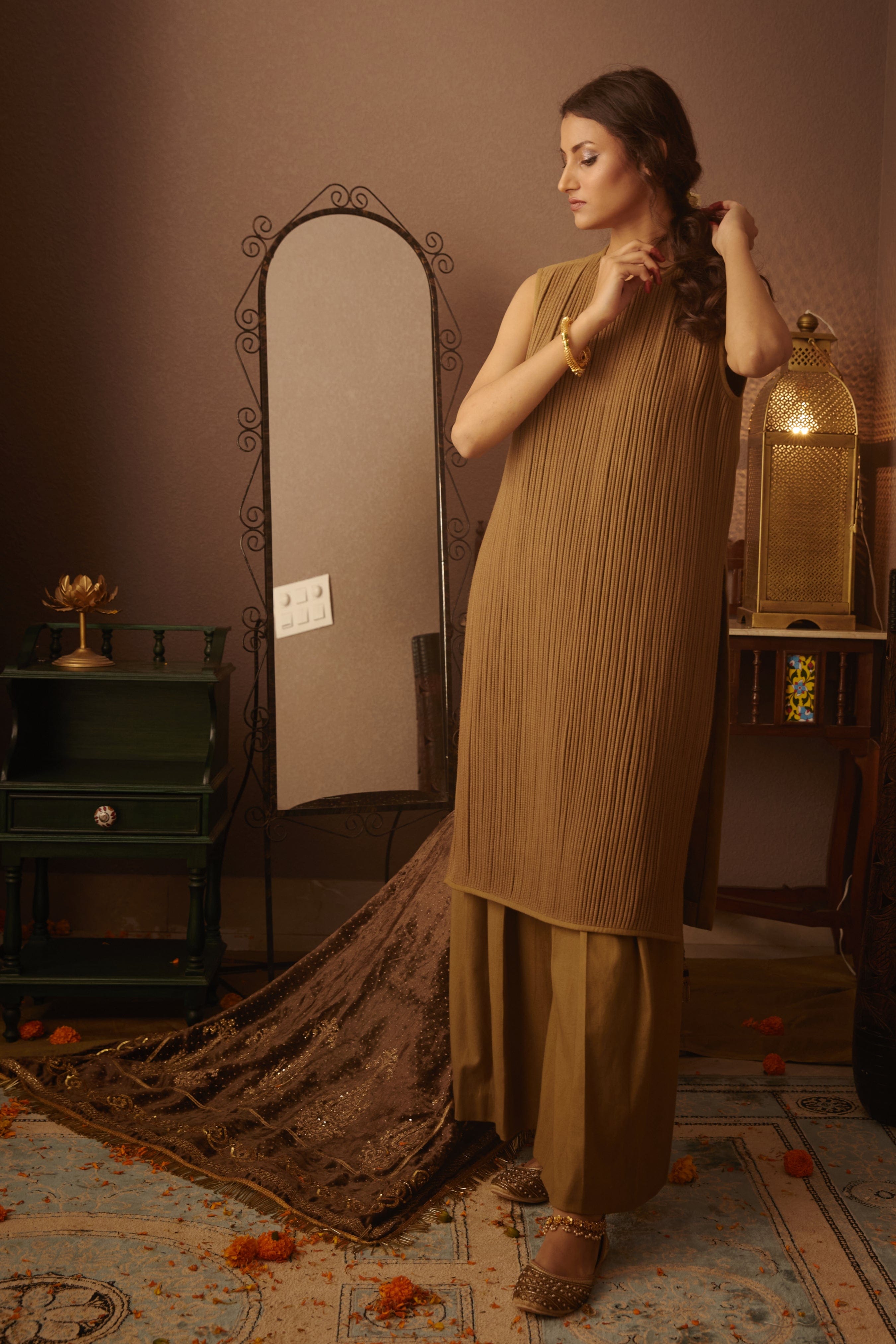 Hina Kurta Set with a layered jersey kurta and pants, ideal for casual festive wear.