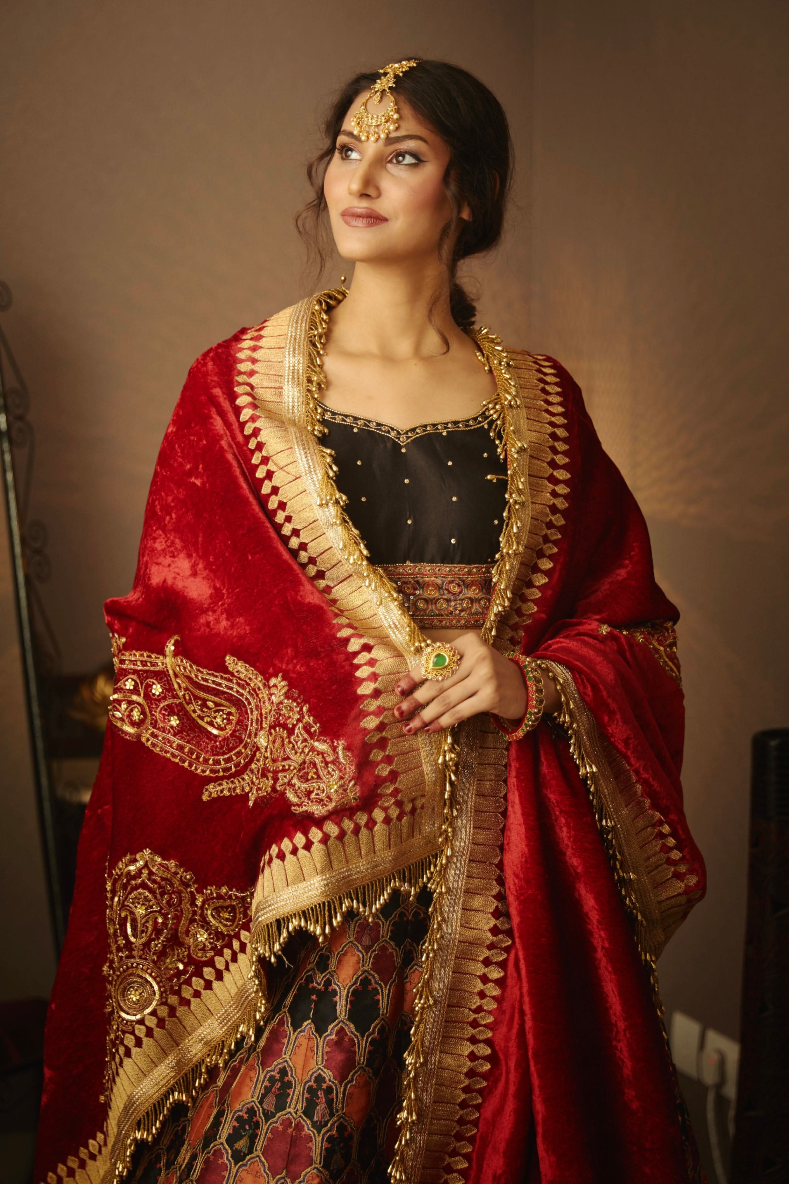 Surkh Doshala
