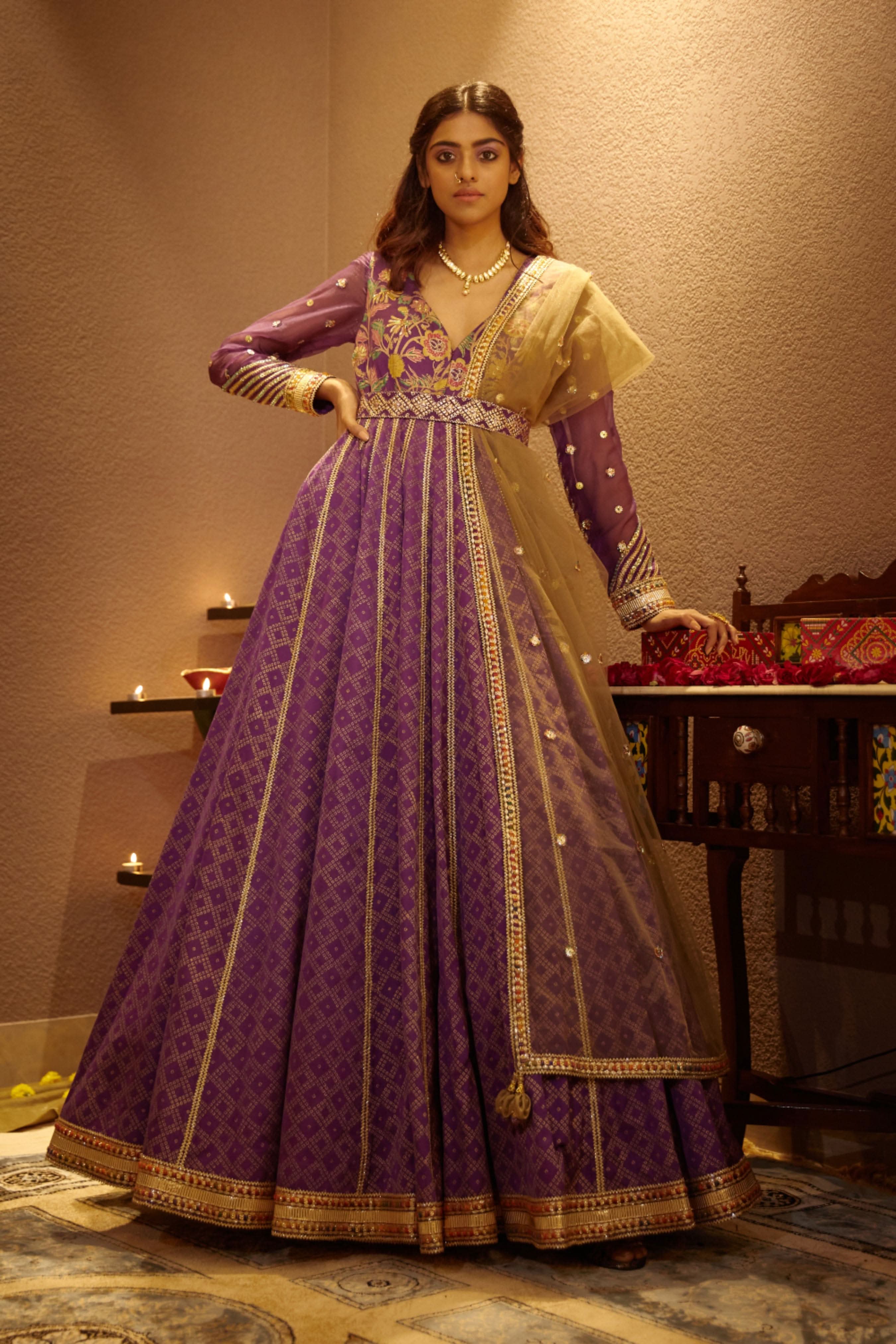 shahpur-jat-sharara
Anarkali dress for bride
Anarkali salwar suit for wedding
Indian wedding outfits