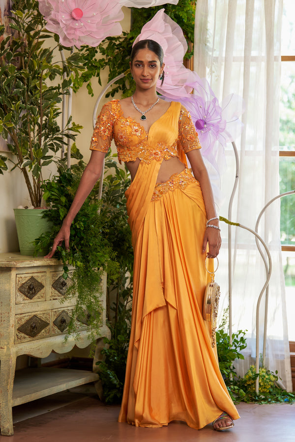 Delhi Designer Saree blending comfort and elegance, ideal for weddings and celebrations in Dubai UAE.