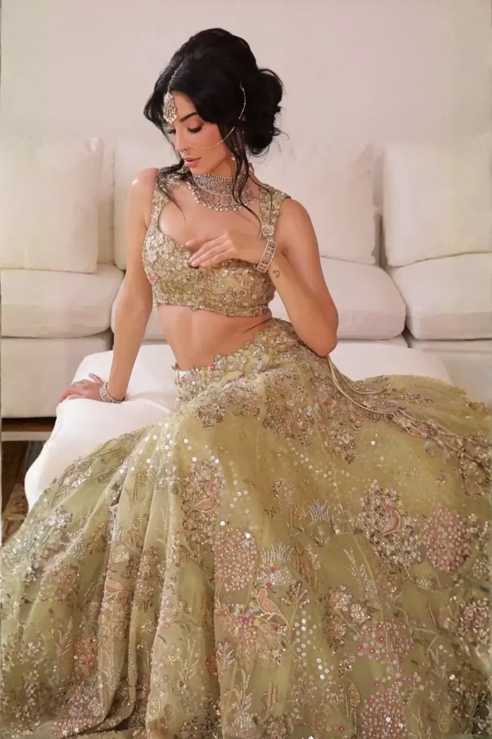 Pariza Lehenga