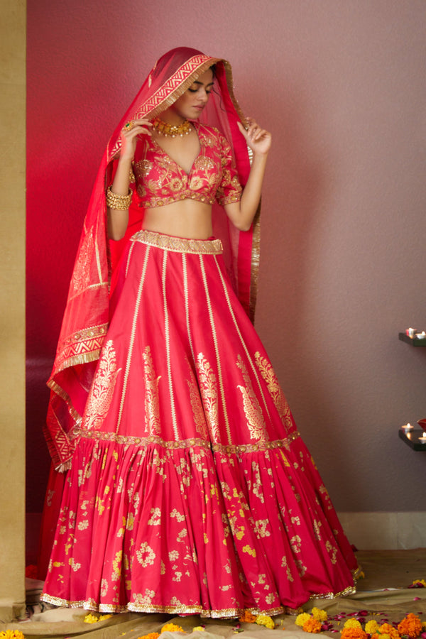 new-delhi-lehenga-stores