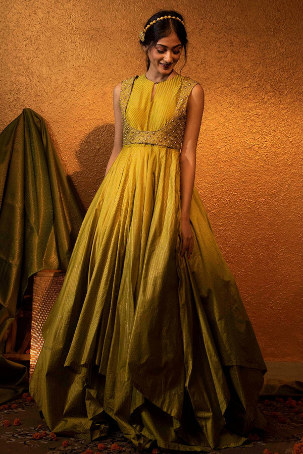 shahpur-jat-gown-stores
Anarkali dress for bride 
Anarkali salwar suit for wedding 
Indian wedding outfits